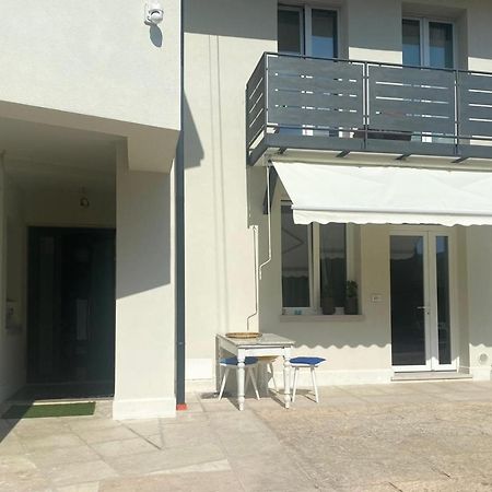Garda 33 Caprino Veronese Leilighet Eksteriør bilde