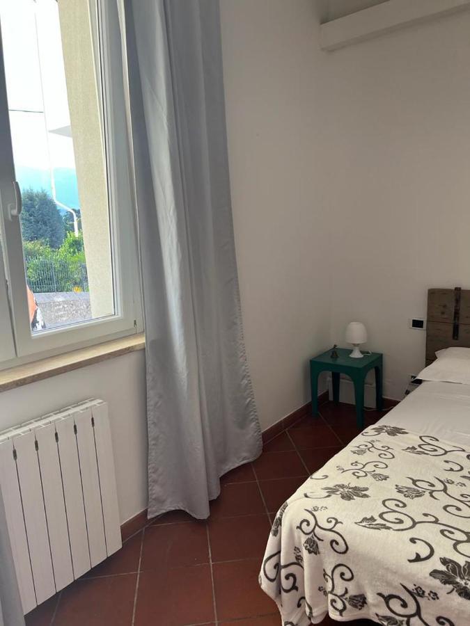 Garda 33 Caprino Veronese Leilighet Eksteriør bilde